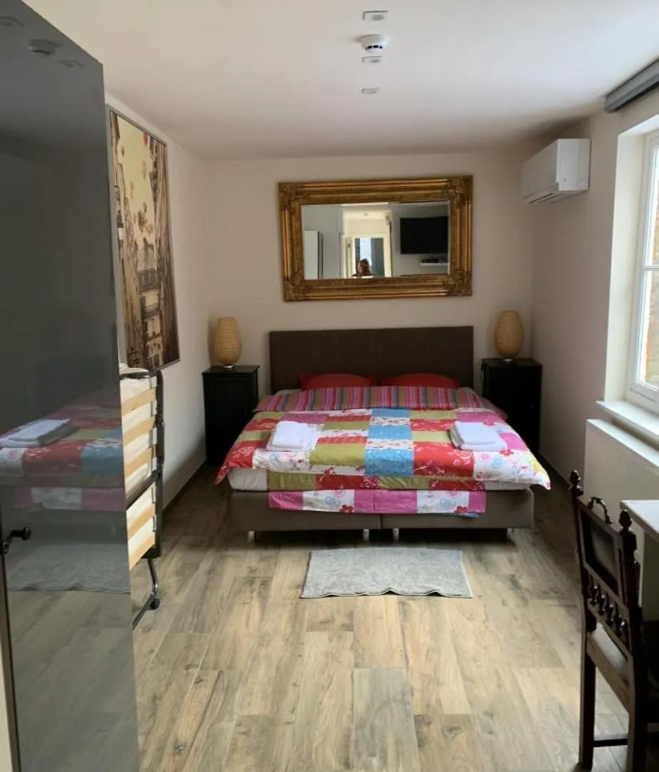 Prediker Bed & Breakfast Brugge Belçika